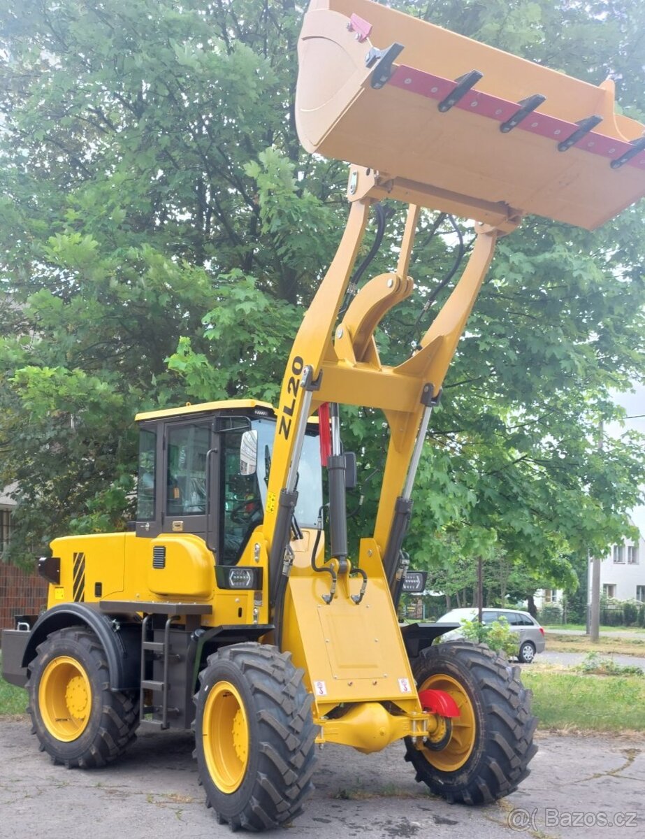 Čelní kolový nakladač ZL20 - 2
