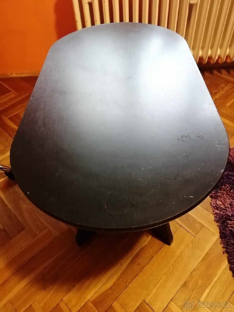 Konferenční stolek - 2