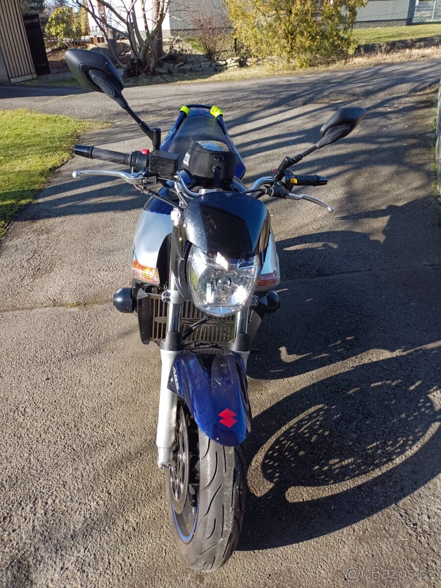 Suzuki GSR 600 - 2