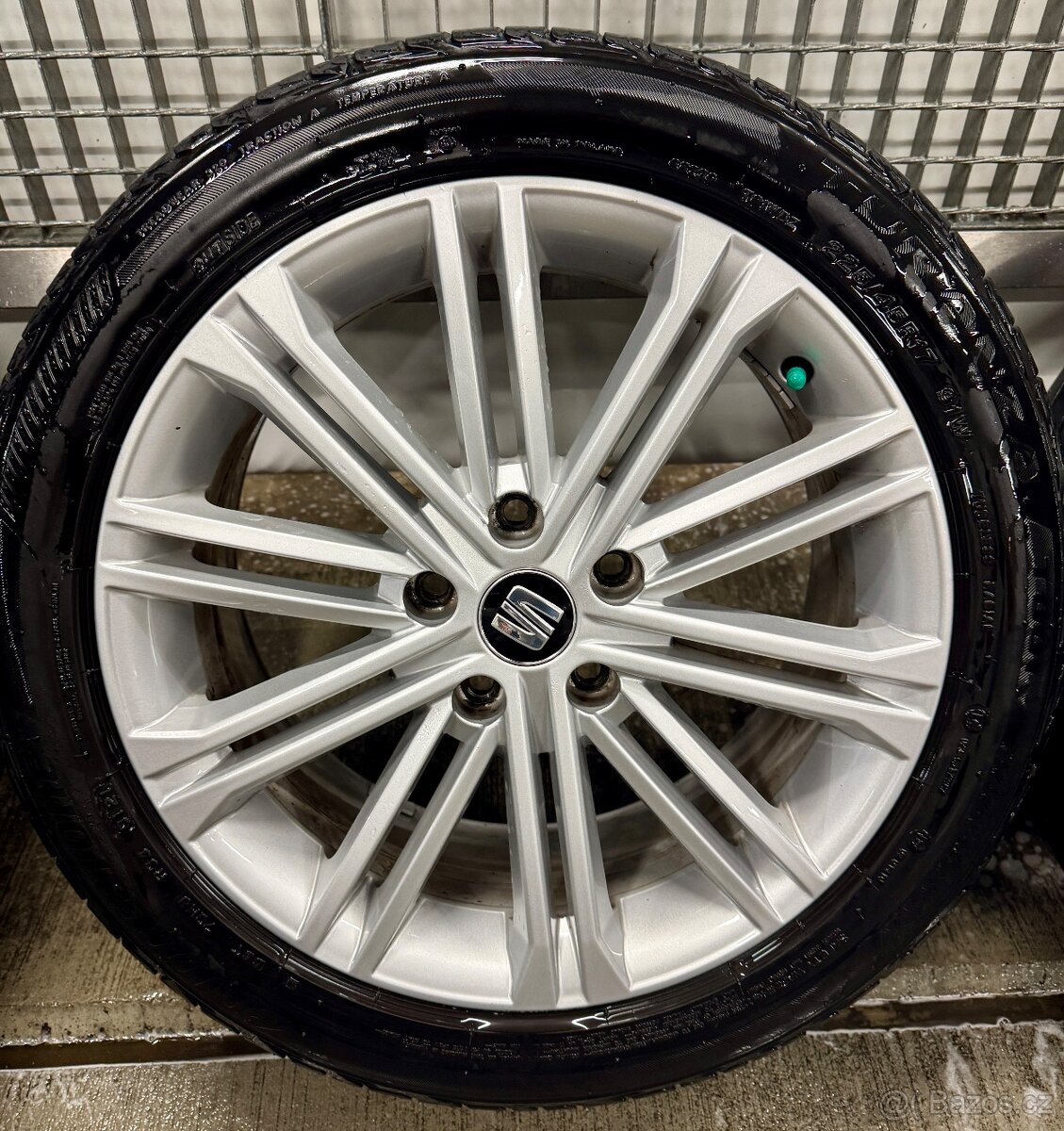 5x112 r17 Seat - 2