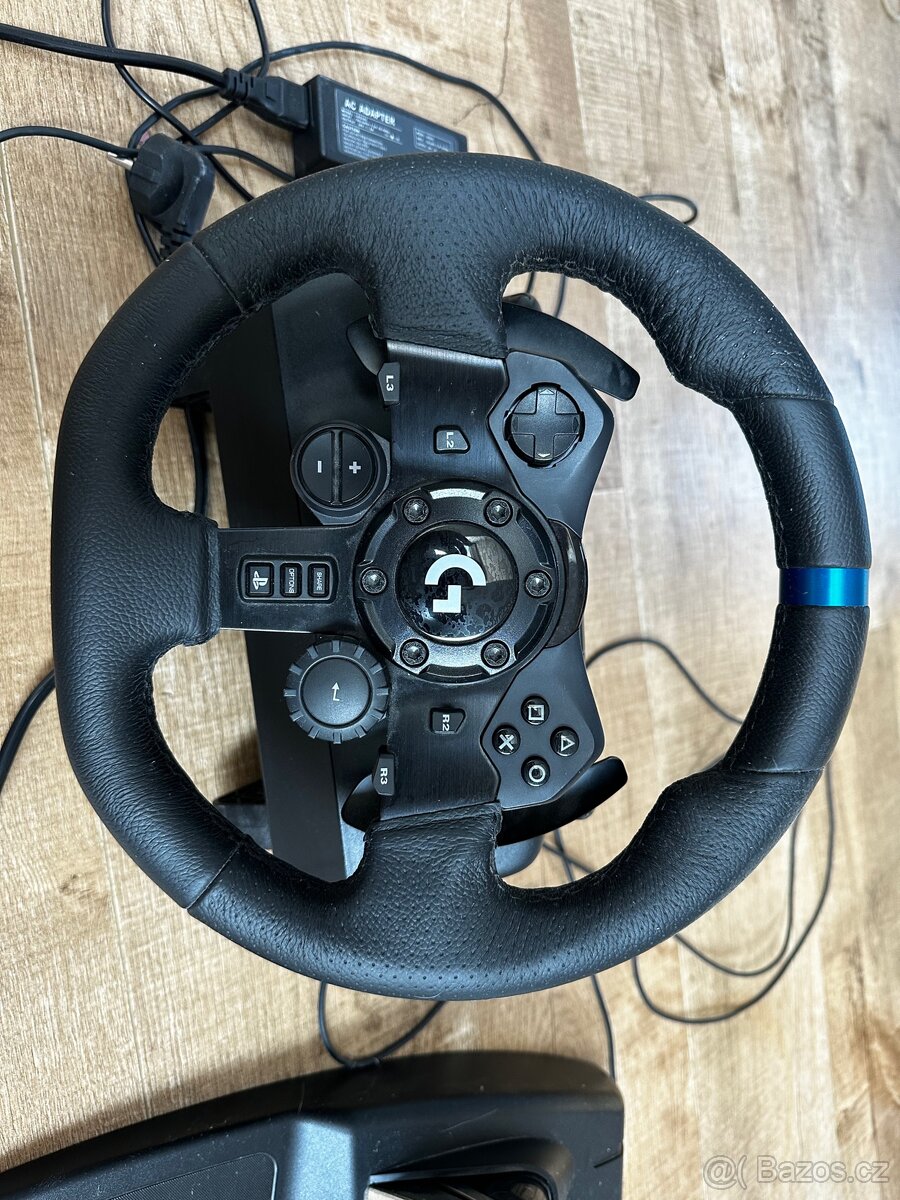 Herní volant s pedály - 2