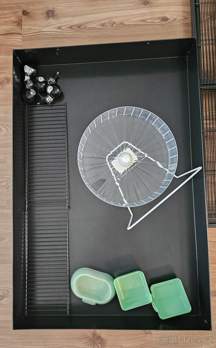 TIAKI klec cerna - 2