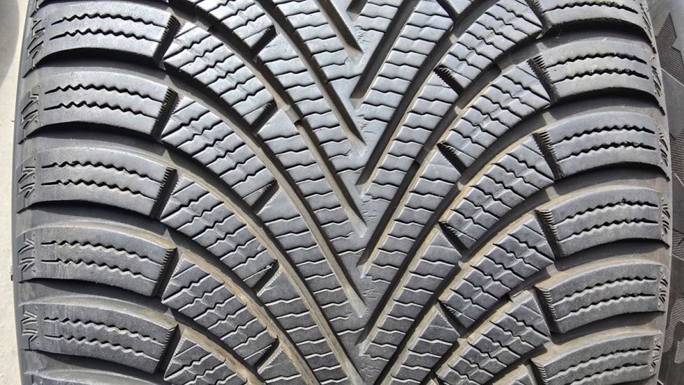 Zimní pneu 235/35/19 Maxxis - 2