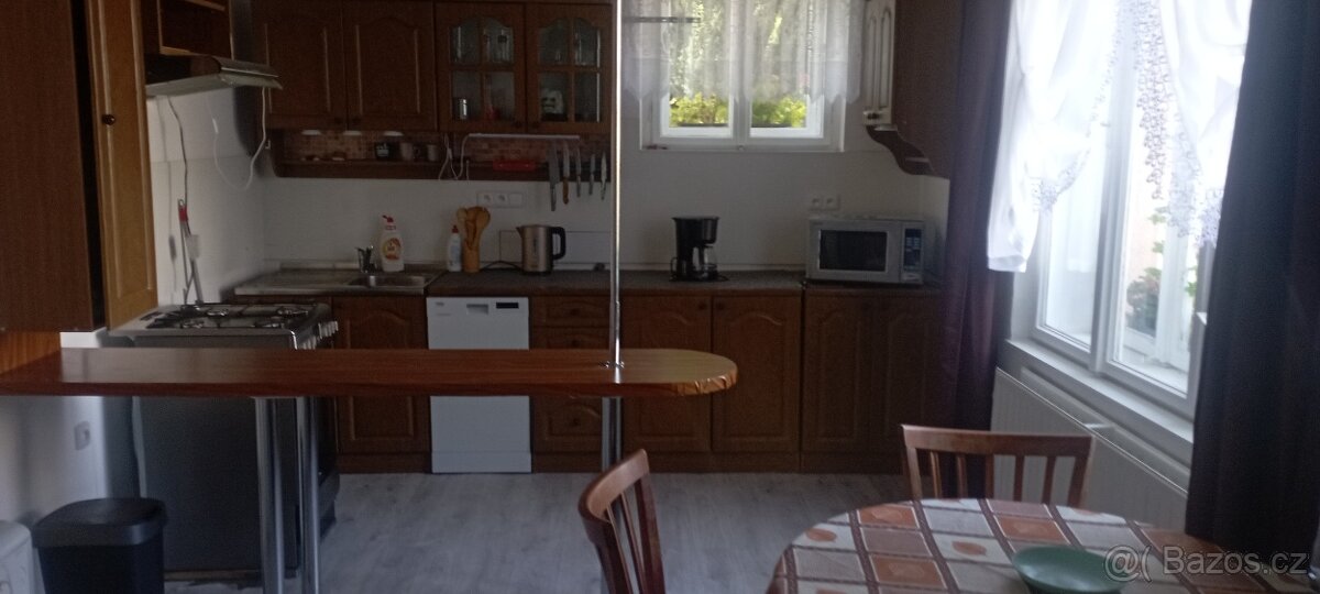 Pronájmu byt 2+10 metrů čtverečních - 2