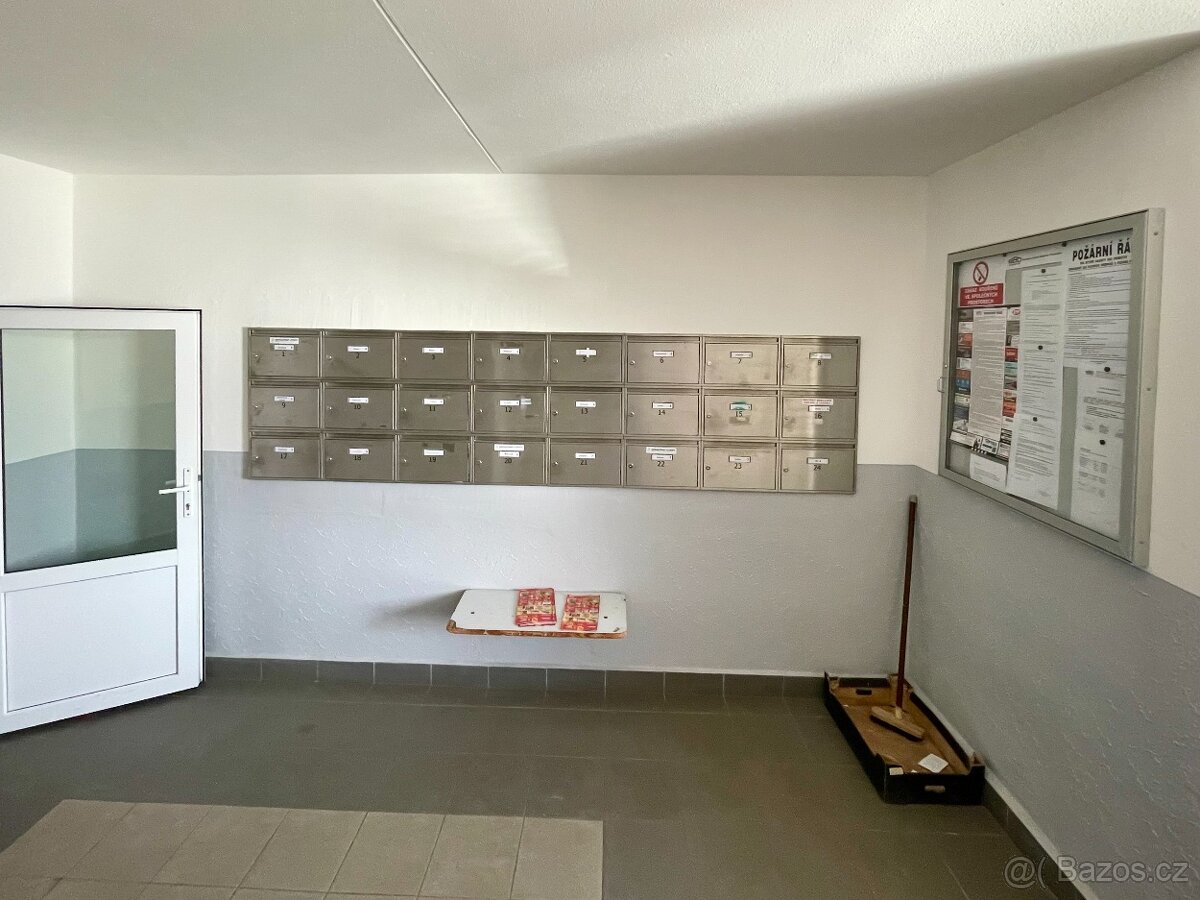 Prodám byt 2+1 se 2 balkony, ul. Stavbařská, Chomutov - 2