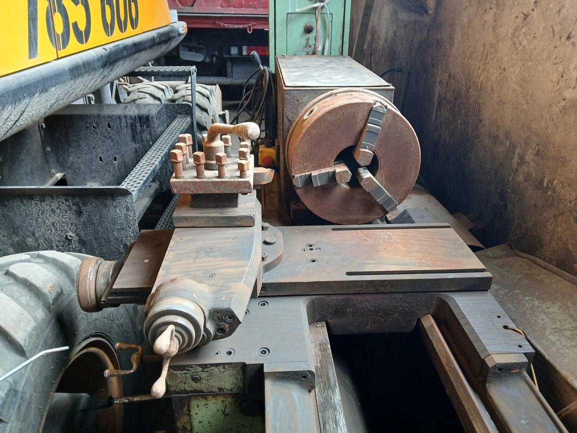 Hrotový soustruh SS 50A / 1000 - 2