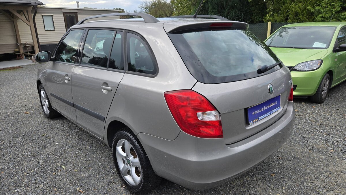 ŠKODA FABIA KOMBI 1.4 16V CLASSIC 1MAJITEL - 2