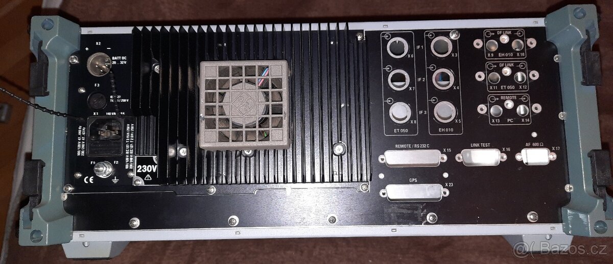 ROHDE A SCHWARZ - SKŘÍŇ SE ZDROJEM - 2