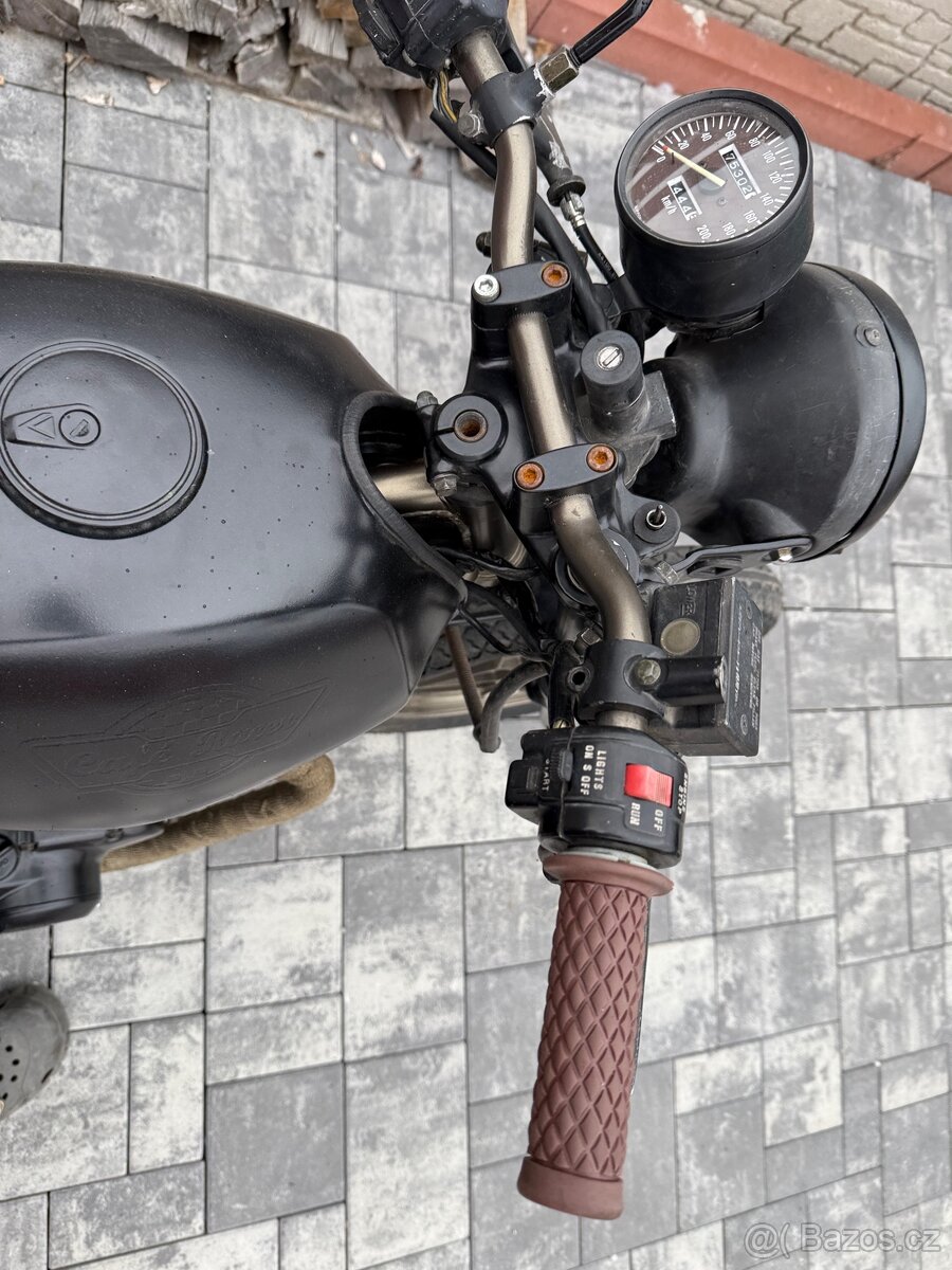 Suzuki GSX400e Cafe Racer - 2