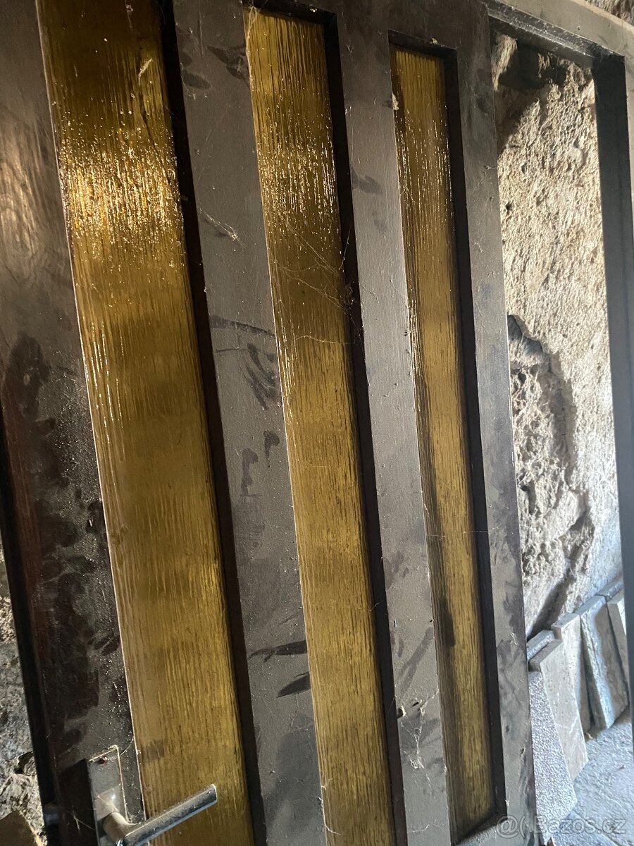 Dřevěné dveře a futra - 2