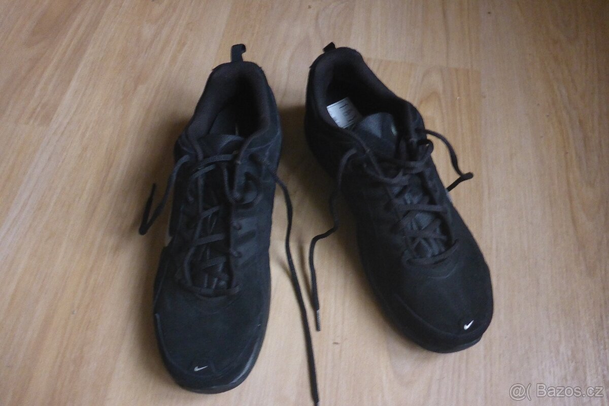 vycházkové kožené boty Nike černé - 2