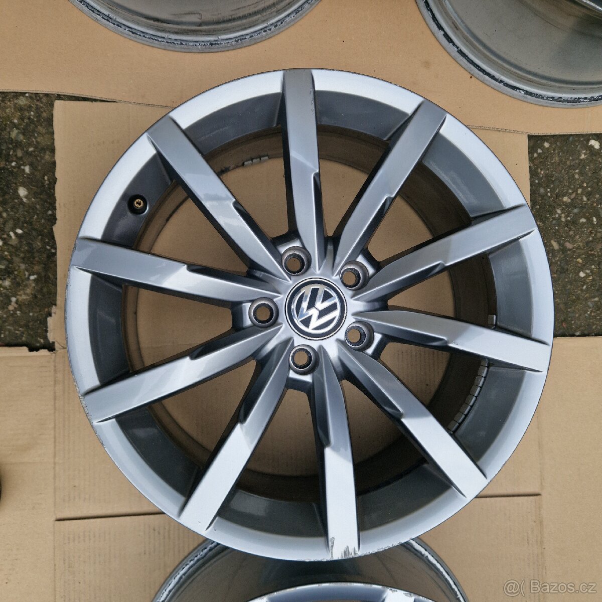 Alu kola passat b8 - 2