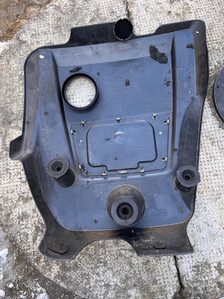 Kryt motoru TDI - 2