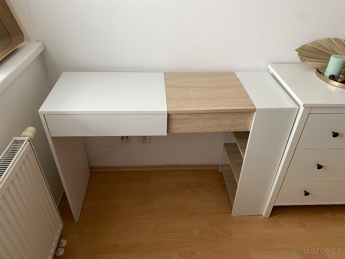 Psací/kosmeticky stolek - 2