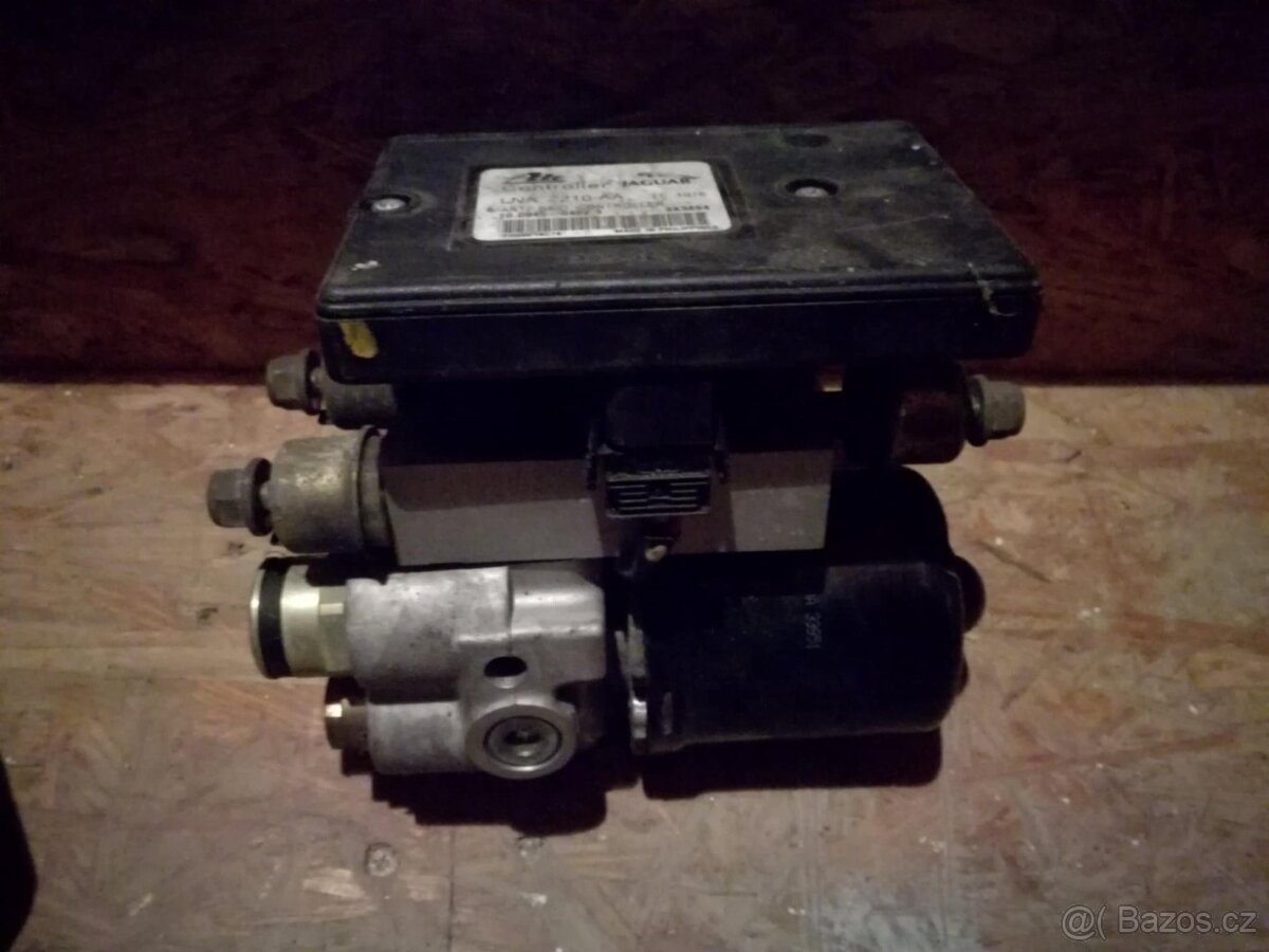 Jaguar XJ x300 ABS Anti Skid Controller - 2