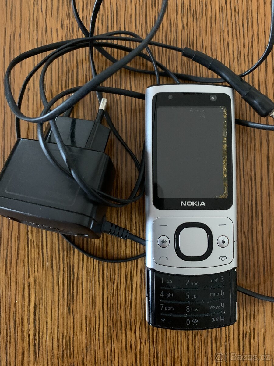 Nokia 6700s - 2
