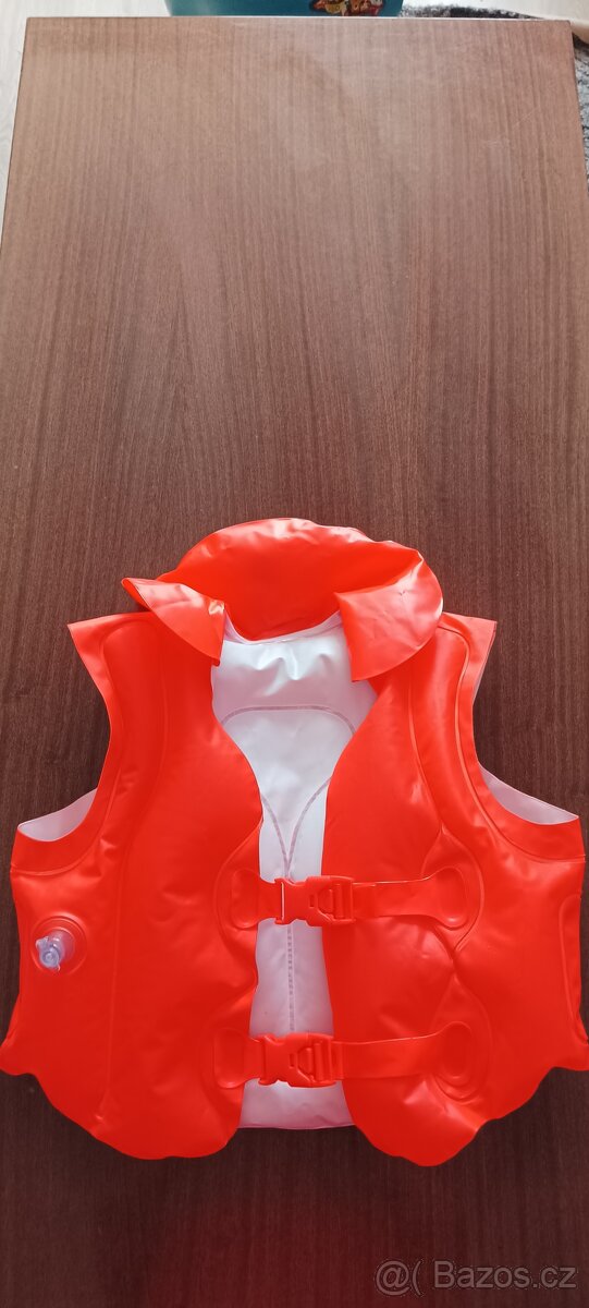 Plavecká vesta - 2