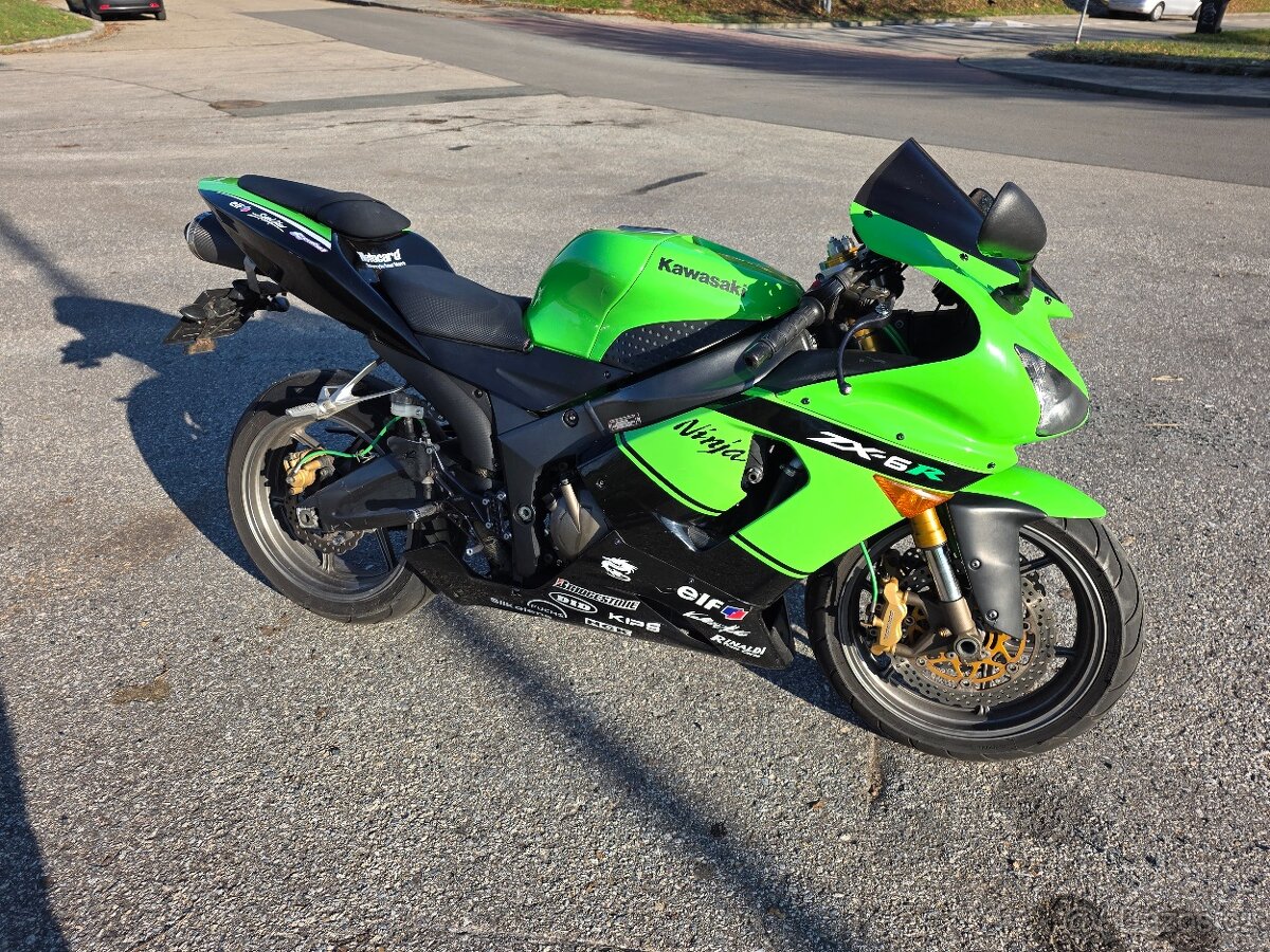 Kawasaki ZX6R Ninja - 2