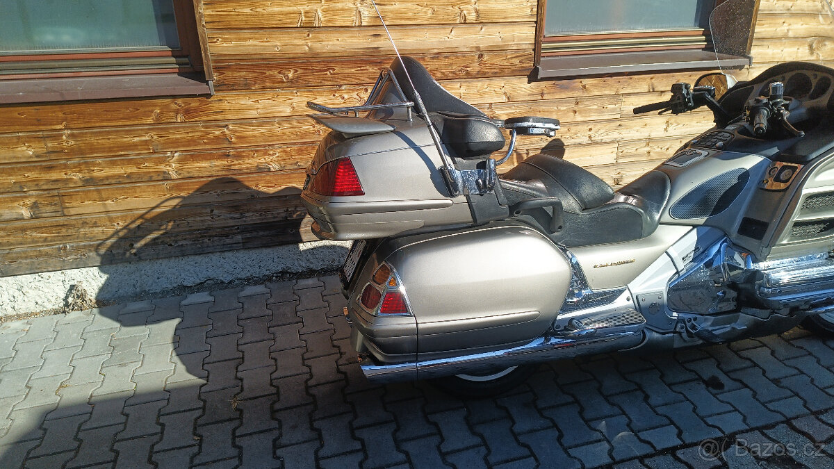 Honda Goldwing Gl1800 - 2