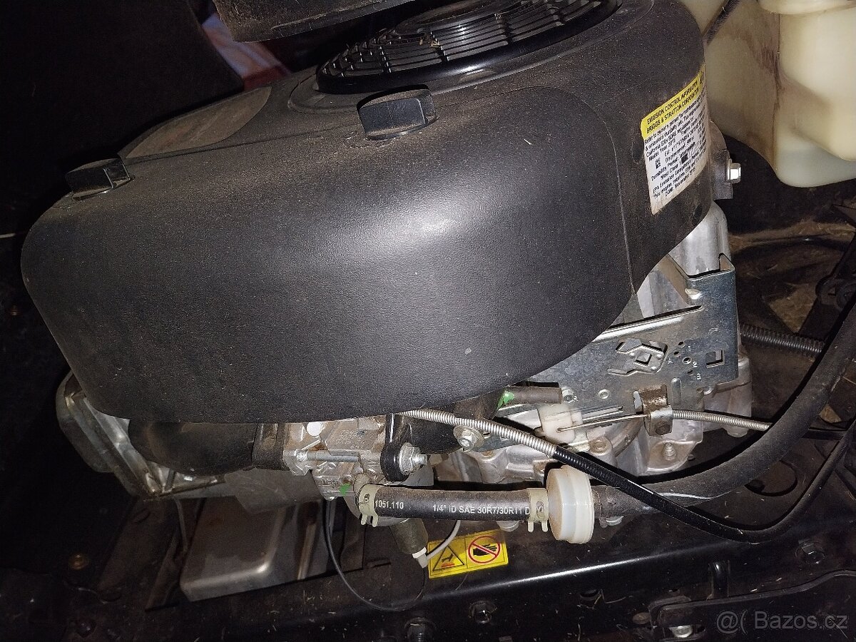 Zahradní traktor GARDOL 155107HRB - 2