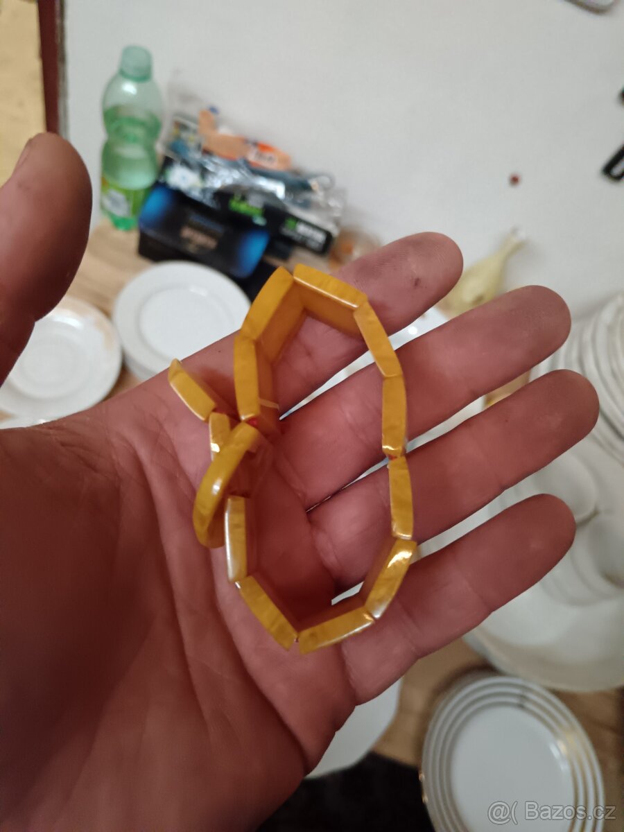 Starý bakelitový náramek - 2