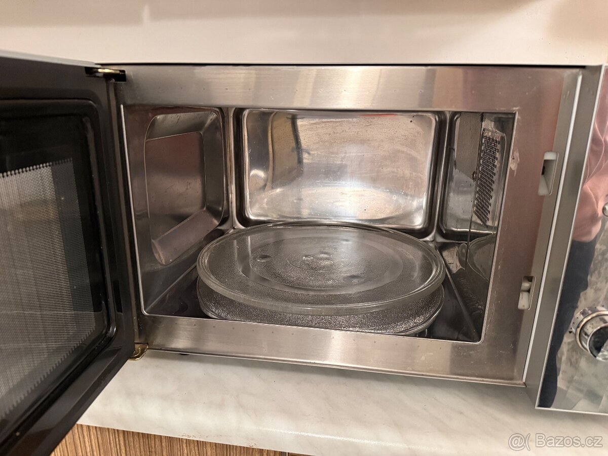 Mikrovlnná trouba s grilem - 2