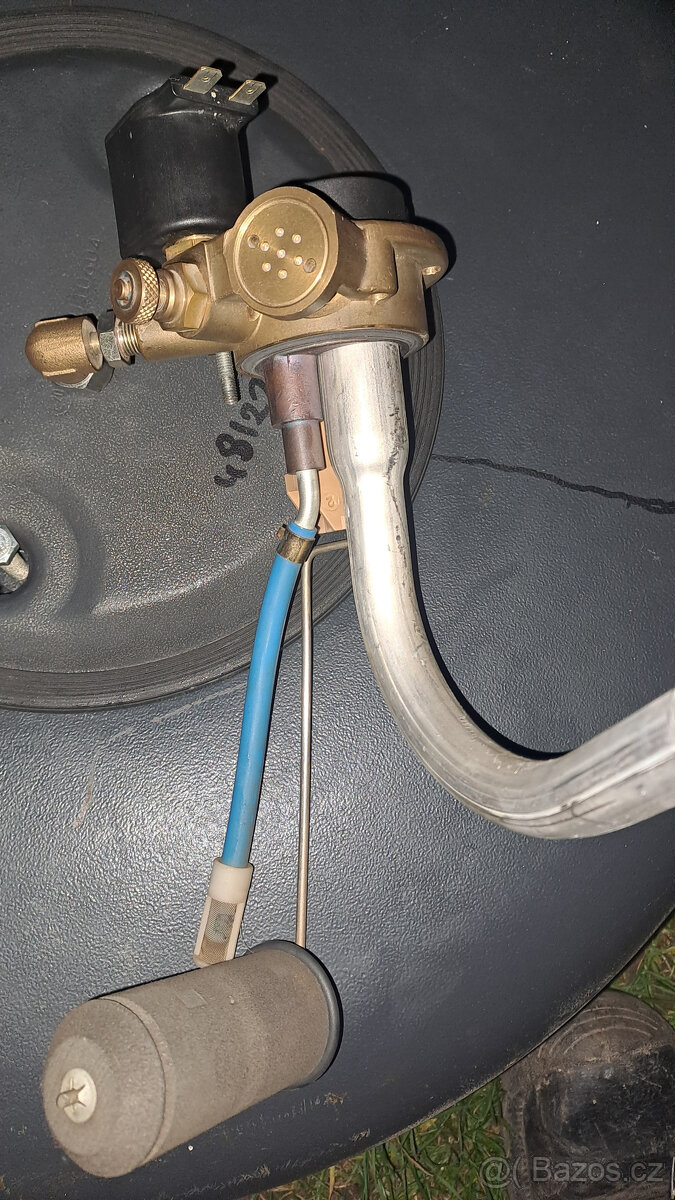 LPG nádrž + multiventil Tomasetto - 2