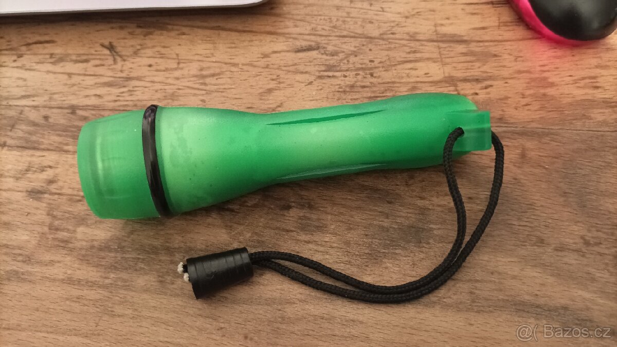 Svítilna / baterka na 2x AA - 2