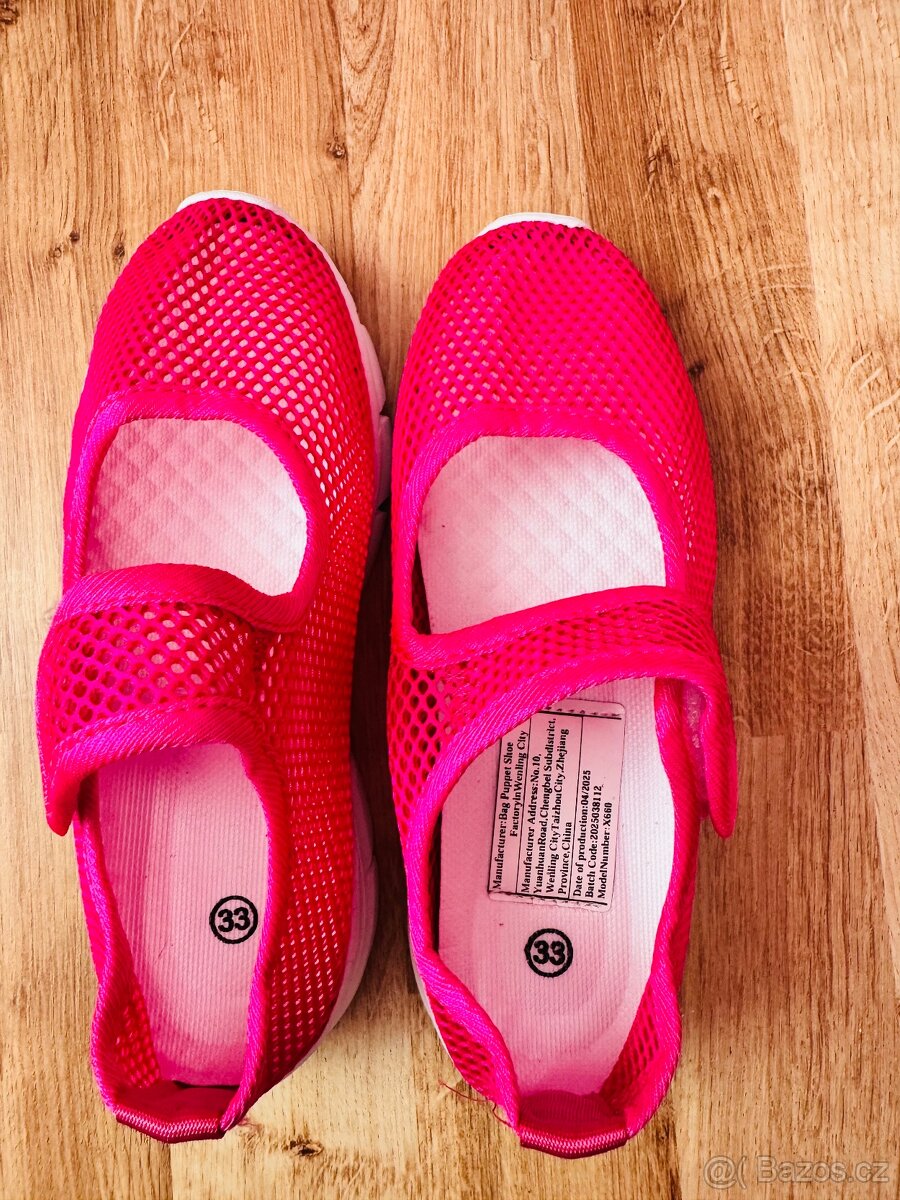 Prodám dětské dívčí bačkůrky - 2