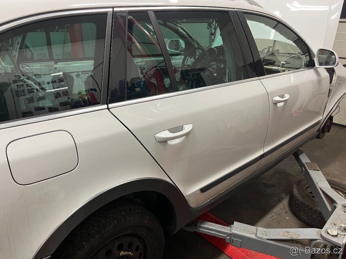 Škoda Superb 2 combi Facelift 2.0 tdi 125kW DSG 4x4 - 2