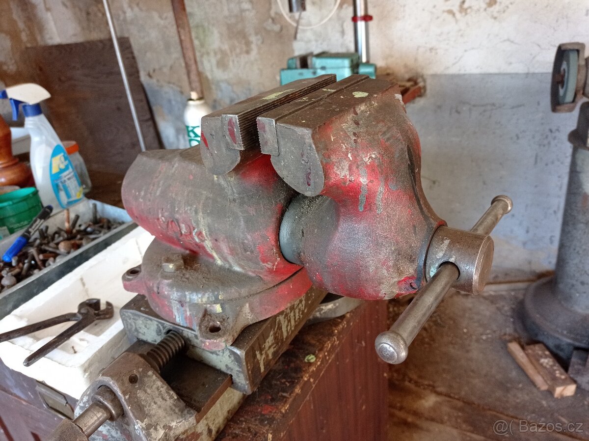 Svěrák YORK 125 - 2