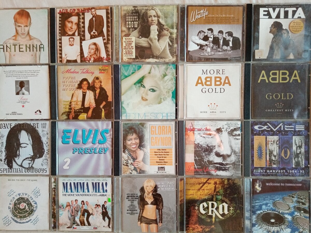 Nove foto 19.6. originál CD bez bukletu+ skrable od 19 Kc - 2