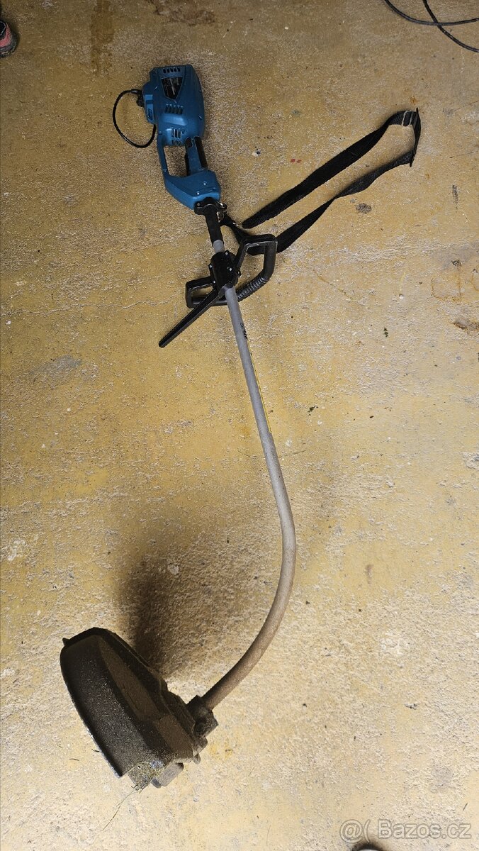 Makita UR3500 strunová sekacka - 2