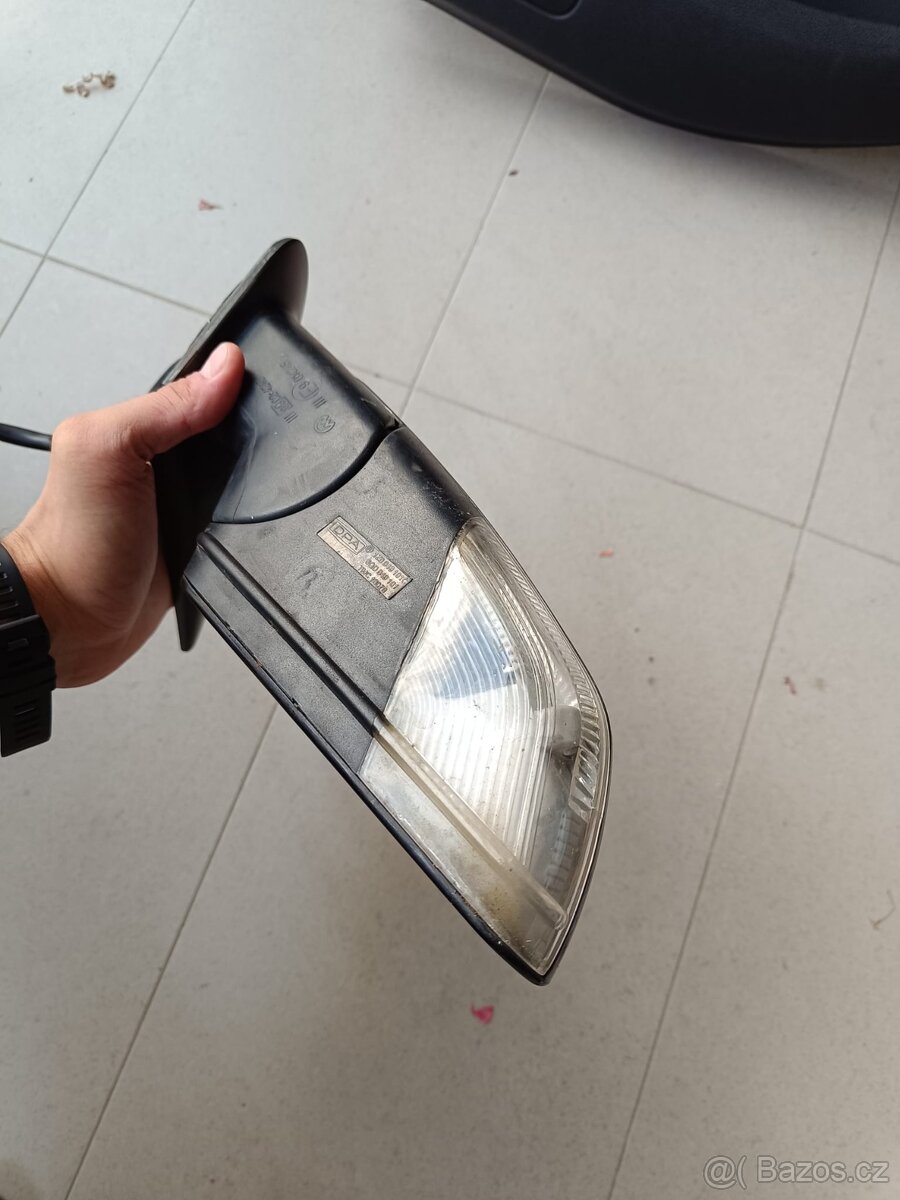 Octavia 2 levé zrcátko 9910 - 2