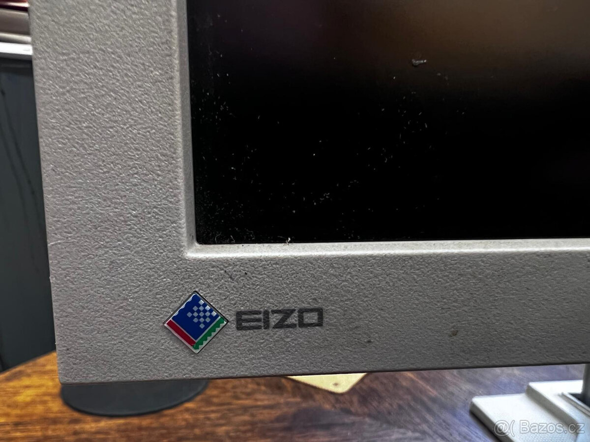 Monitor EIZO FlexScan 22" - 2