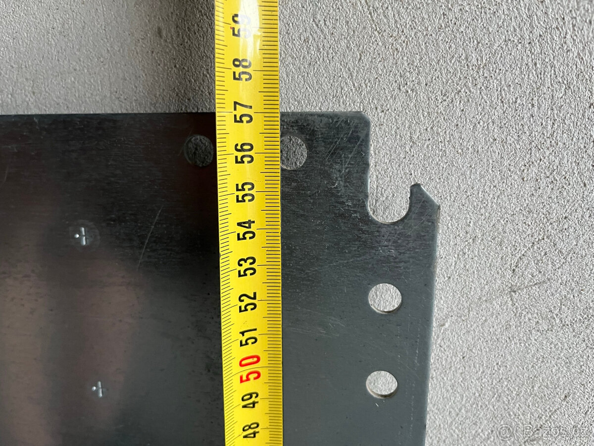 Montážní ocelový panel do rozváděče 57 x 55 cm - 2