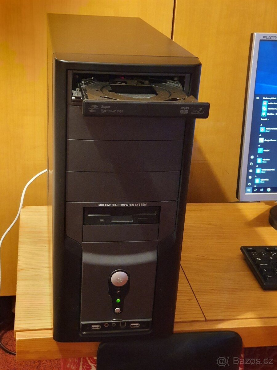 Starší, ale plně funkční PC - komplet i s LCD - 2