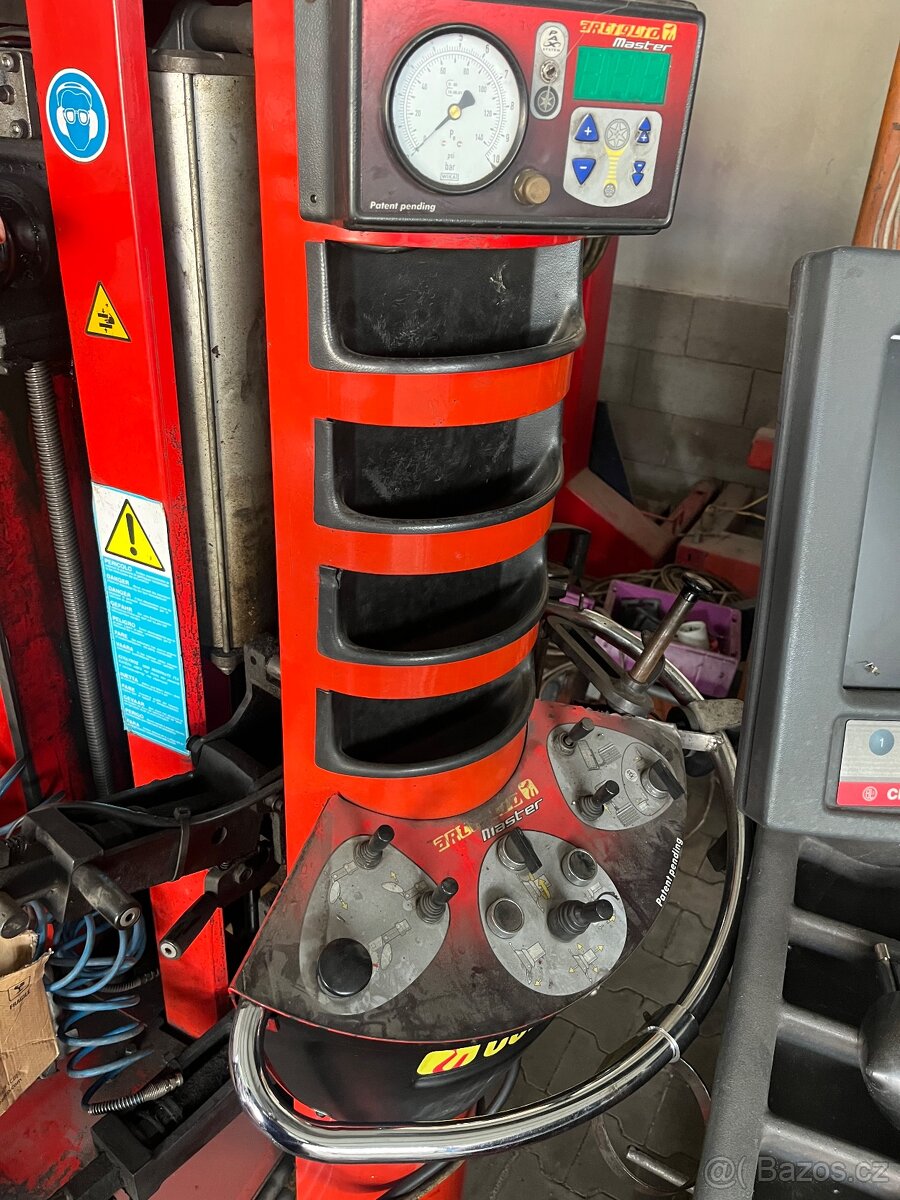 Zouvačka Corghi MASTER - 2