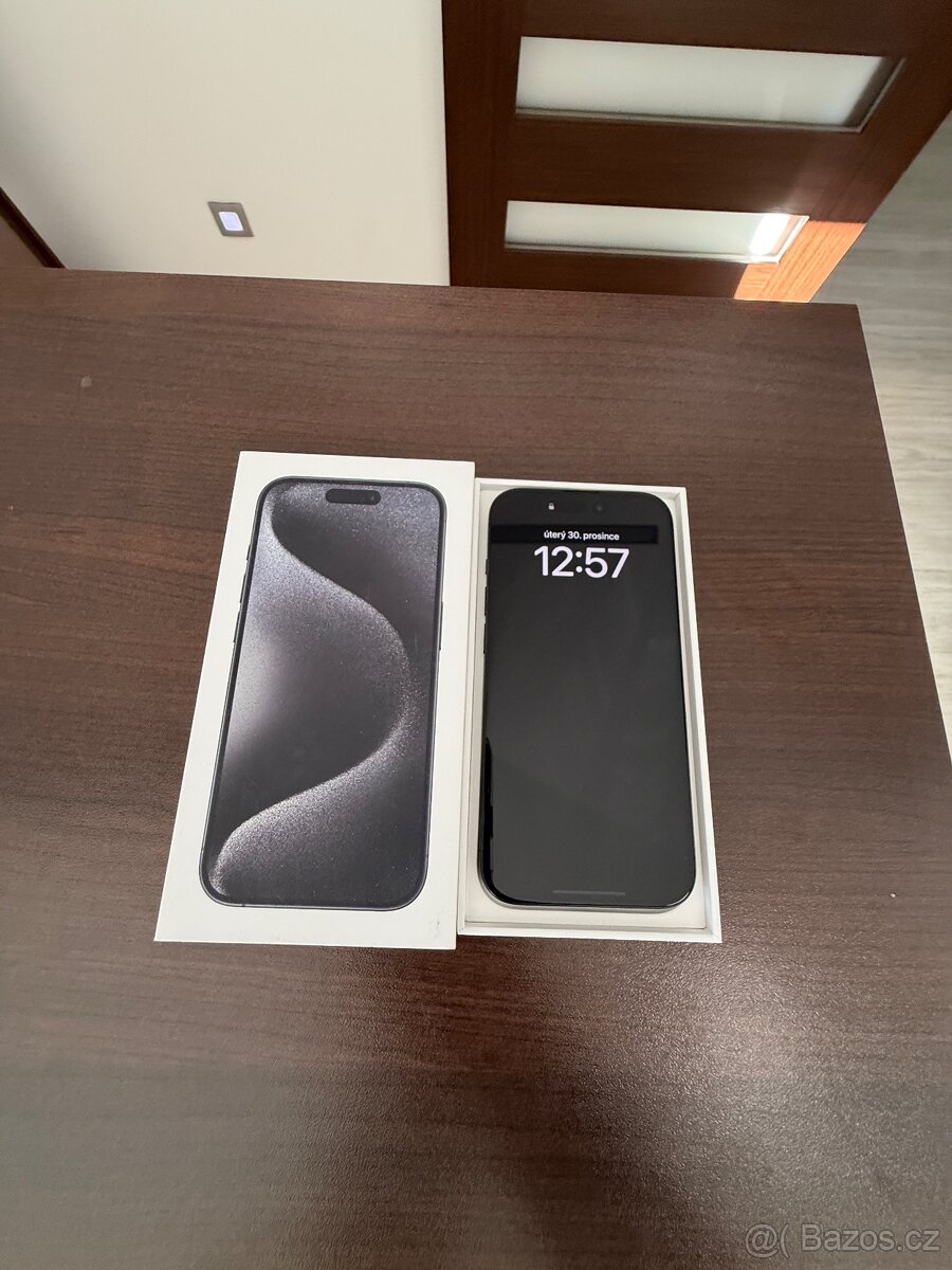 IPhone 15 pro 128GB black titanum vesmírně černý - 2