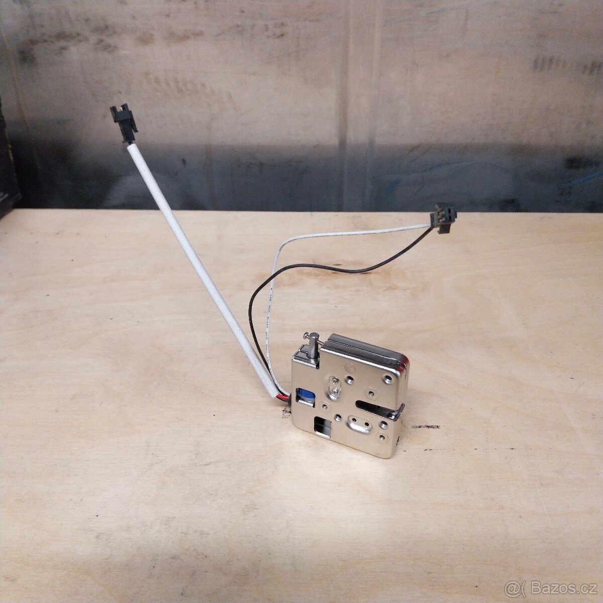 Elektromagnetický zámek na dvířka - 20ks - 2