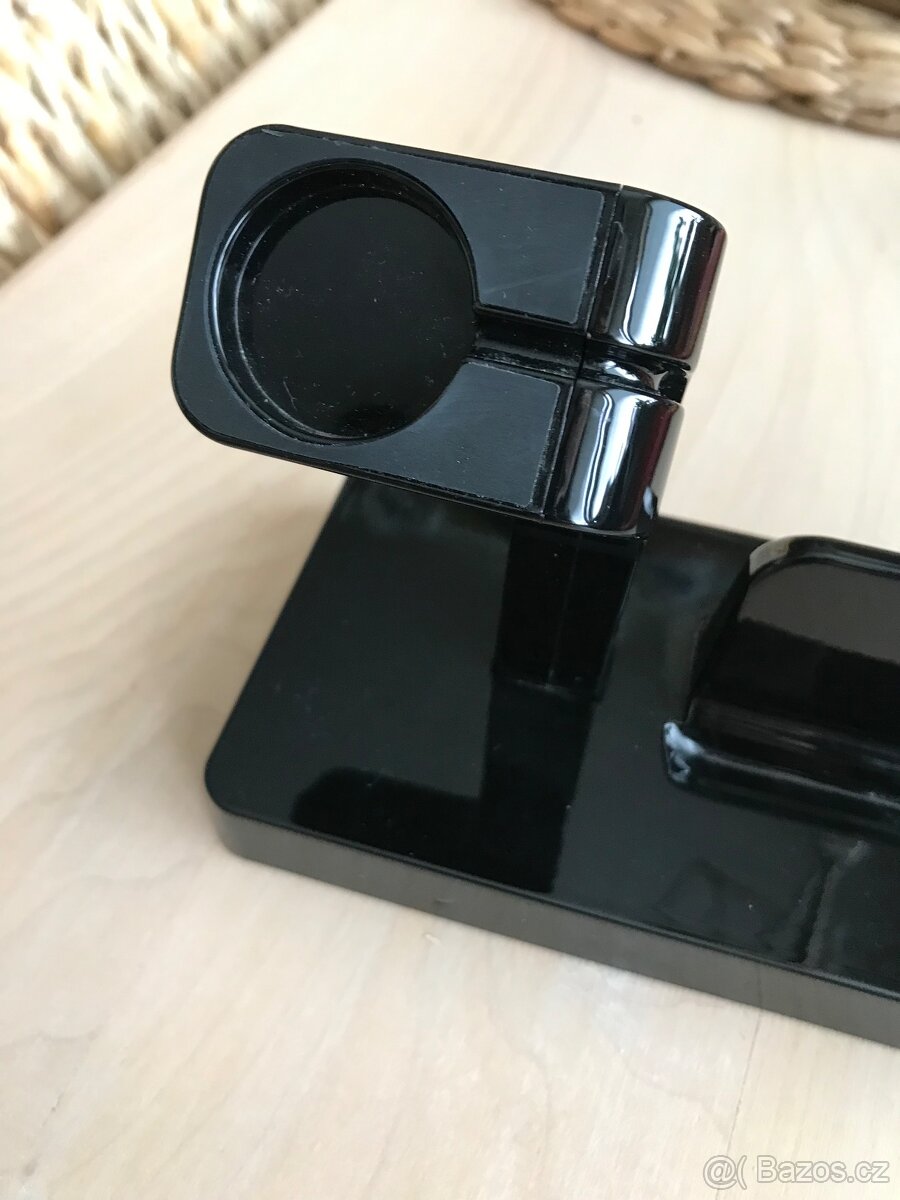 STOJÁNEK NA IPHON A WATCH - 2