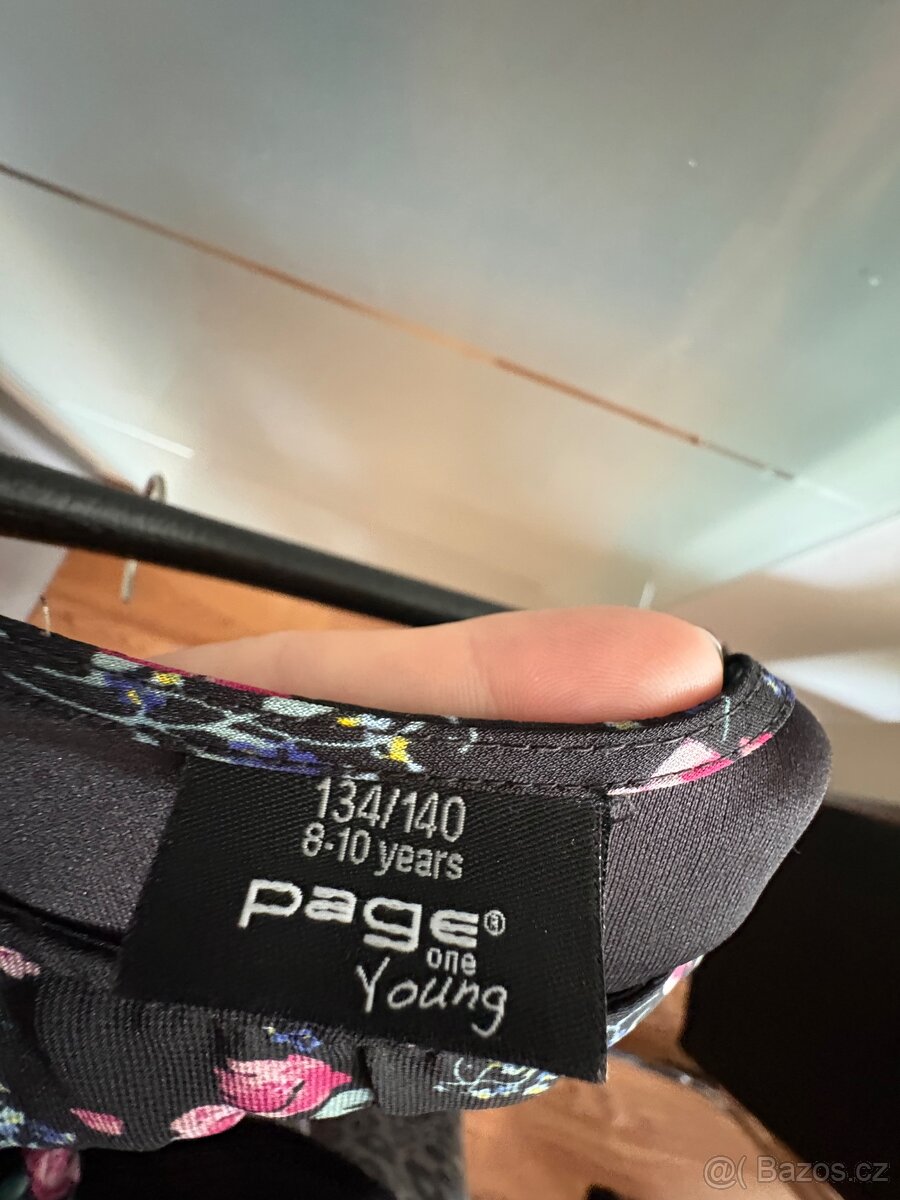 Dívčí šaty C&A, vel.134/140 - 2