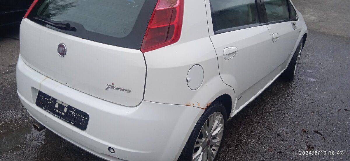 Fiat Grande Punto 1,4 NA DÍLY - 2