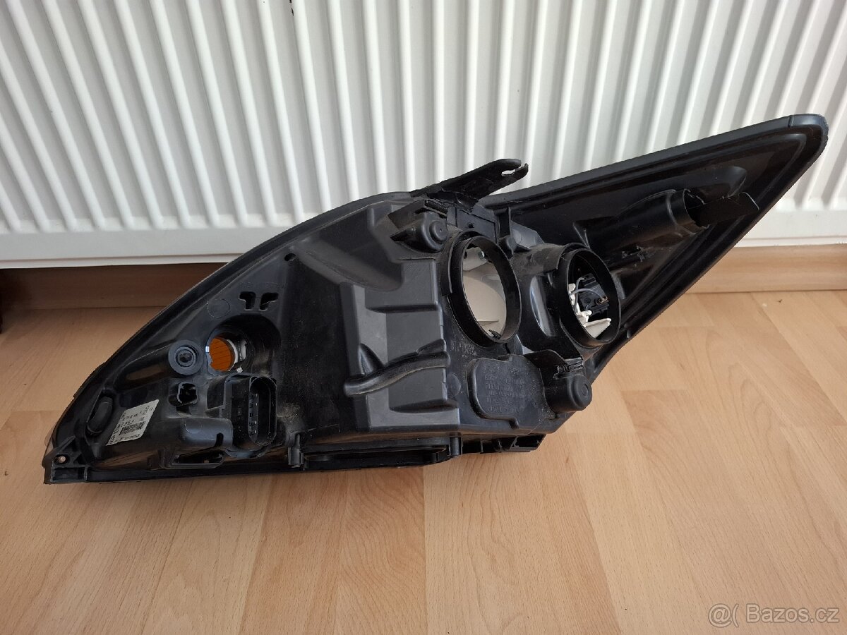Ford focus mk2 fl pravé černé světlo - 2