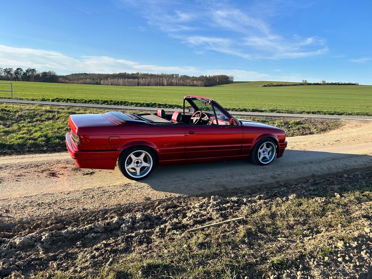 Bmw e30 325i cabrio - 2