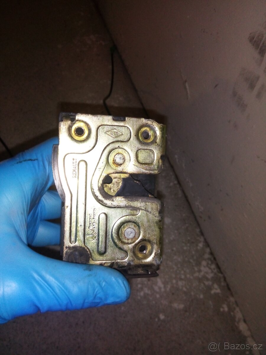 zámky dveří pravá strana megan 1999-2003 - 2