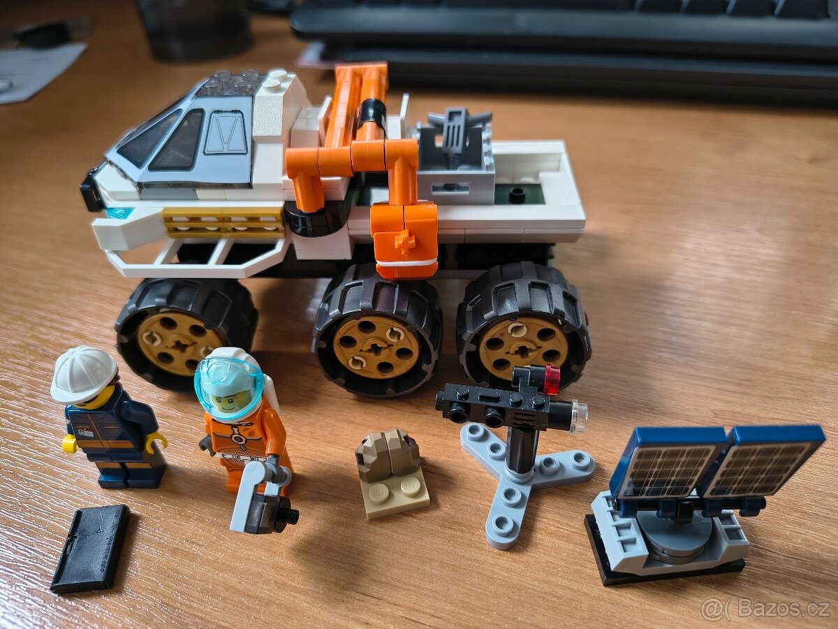 Lego 60225 Rover testing drive - 2