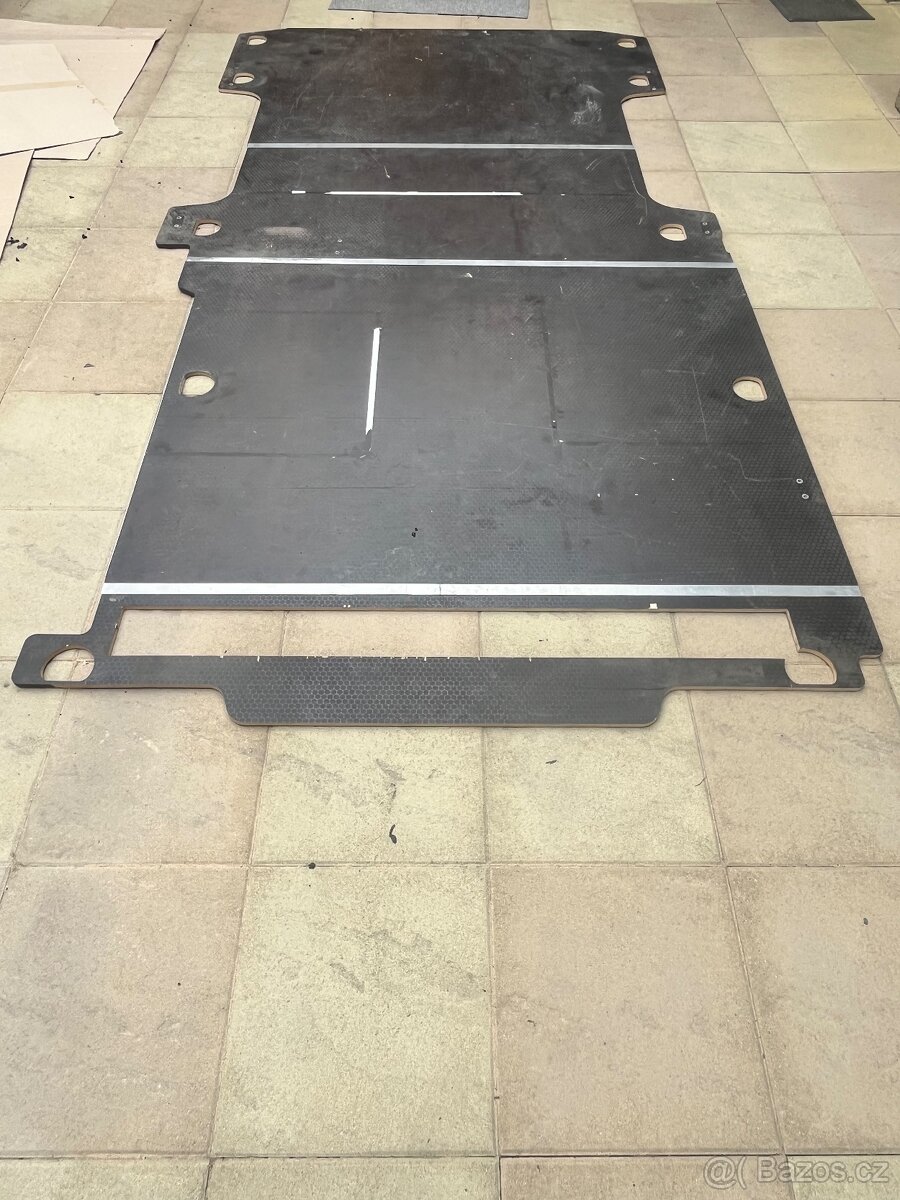 Vw Crafter podlaha - 2