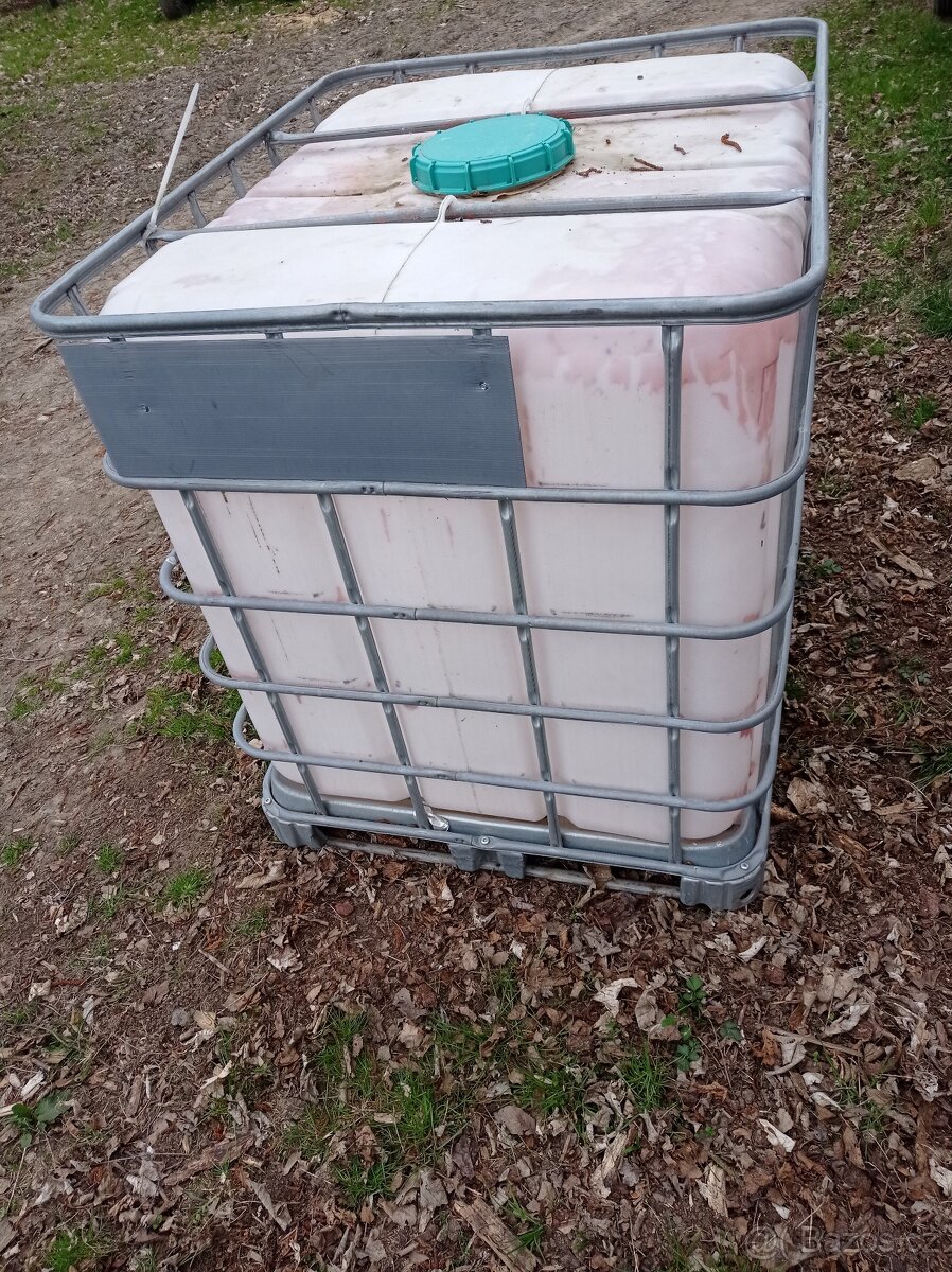 IBC nádrž 1000 l - 2