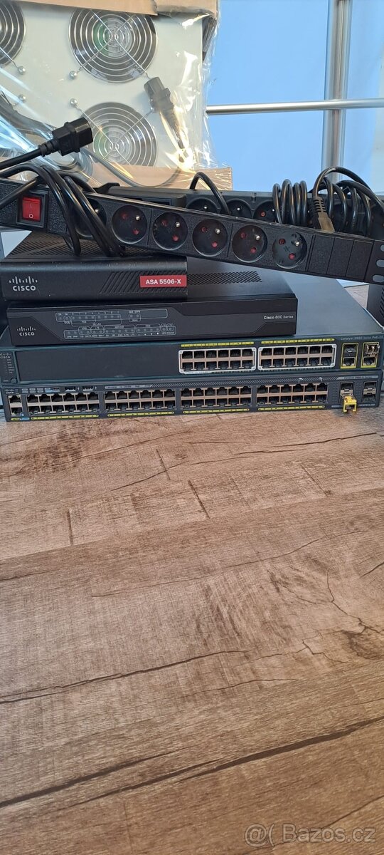 Switche, router,VPN, UPS - 2